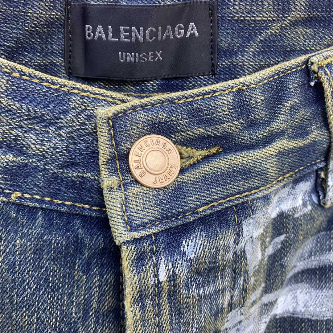 Balenciaga  Graffiti Baggy Jeans - EUR FASHION