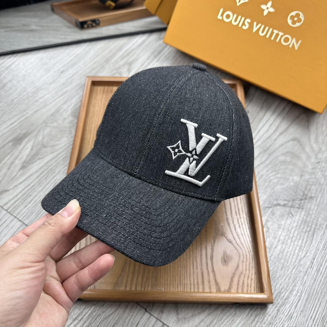 Louis Vuitton Cap - EUR FASHION