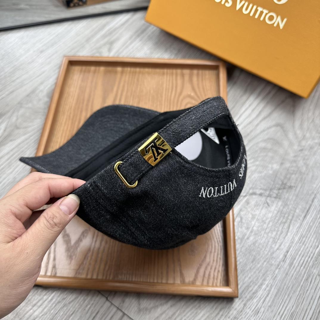 Louis Vuitton Cap - EUR FASHION