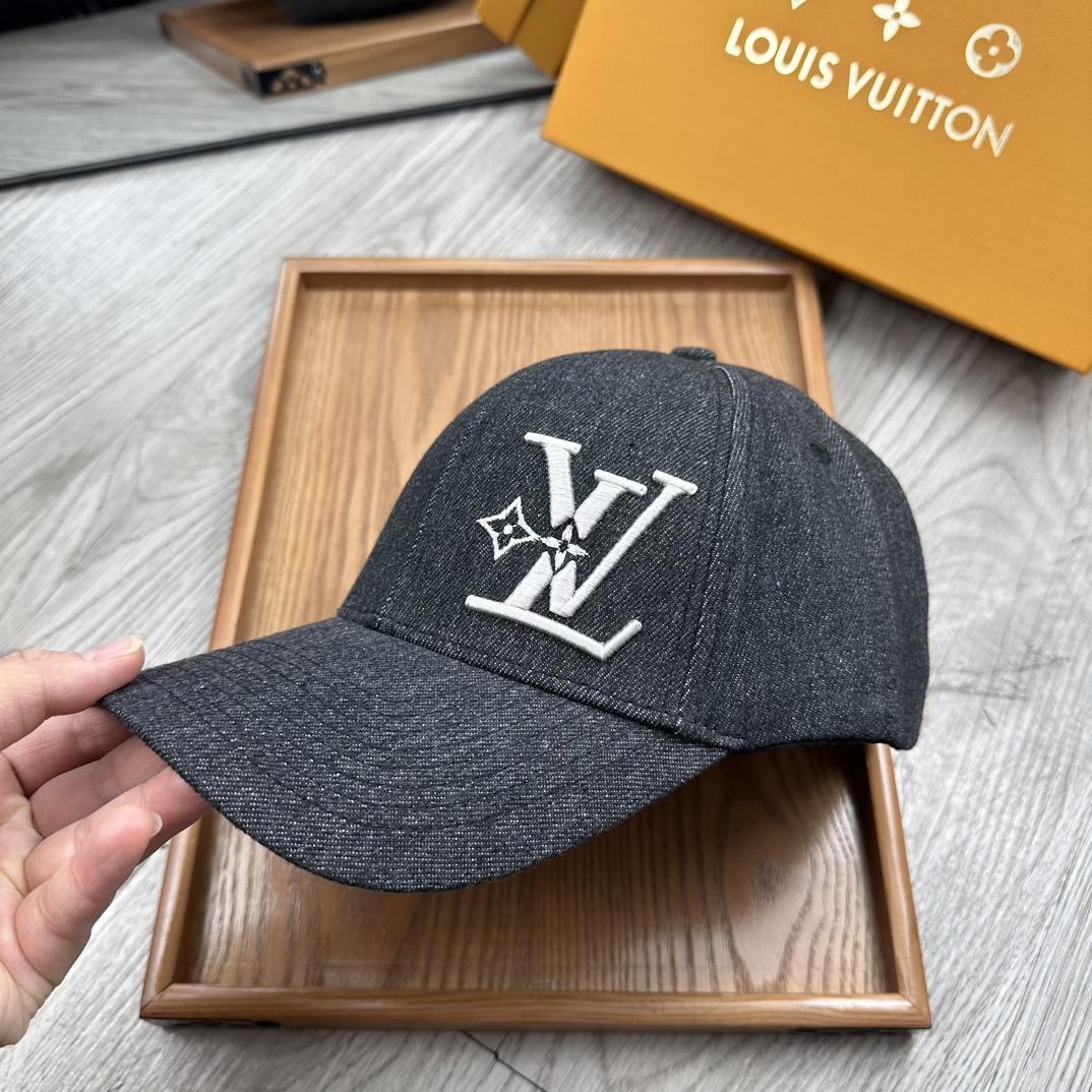 Louis Vuitton Cap - EUR FASHION