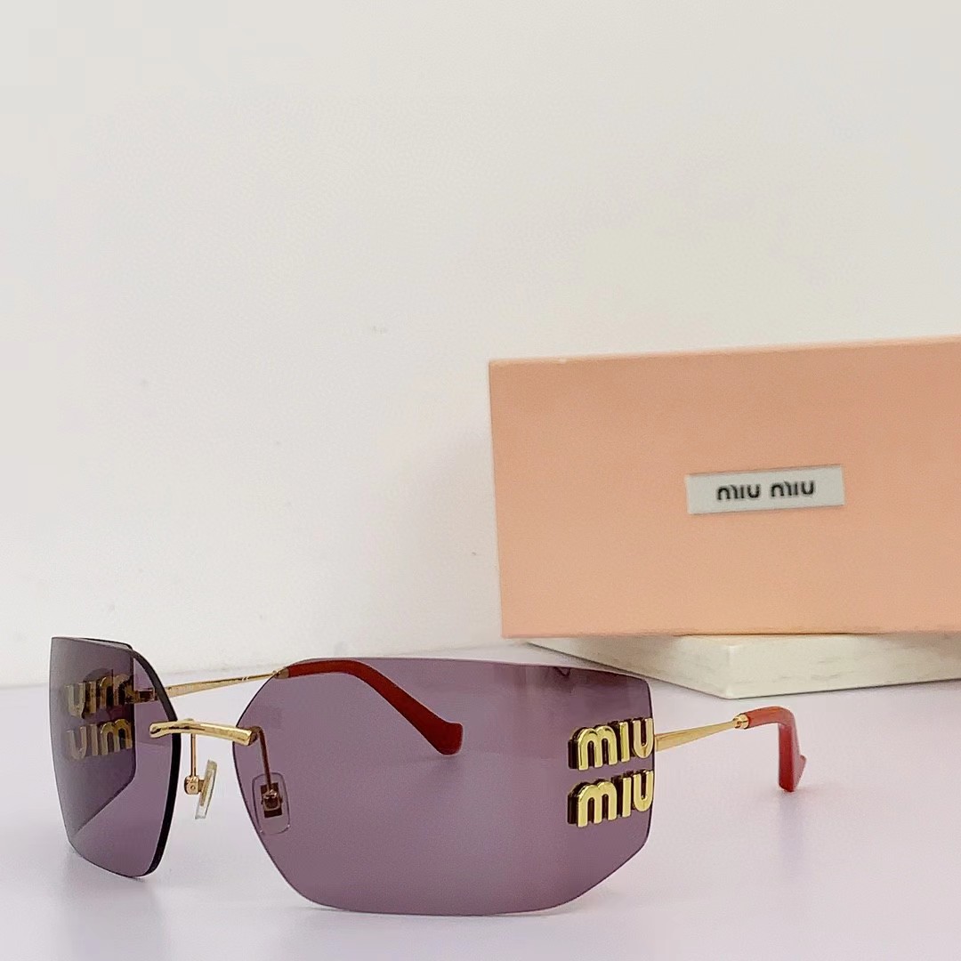 Miu Miu Runway Sunglasses - EUR FASHION