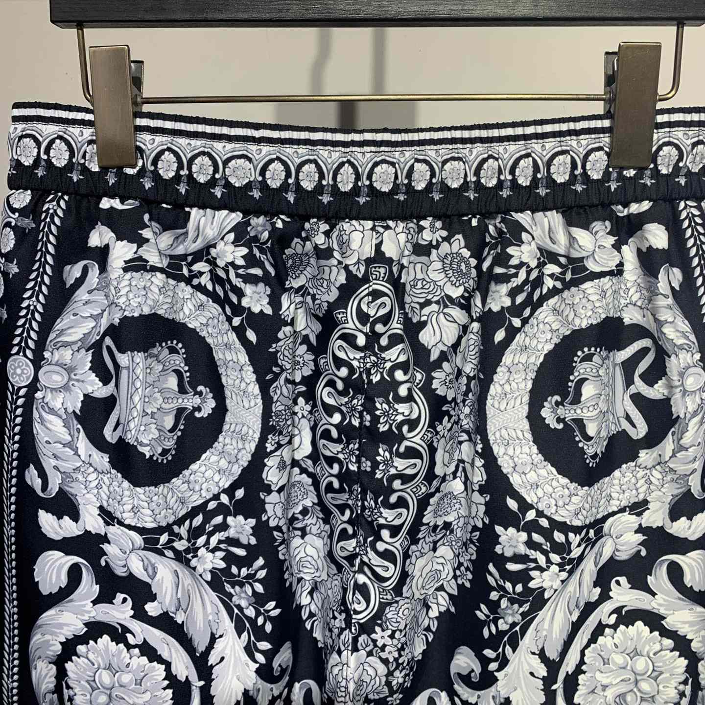 Versace Barocco Print Silk Shorts - EUR FASHION