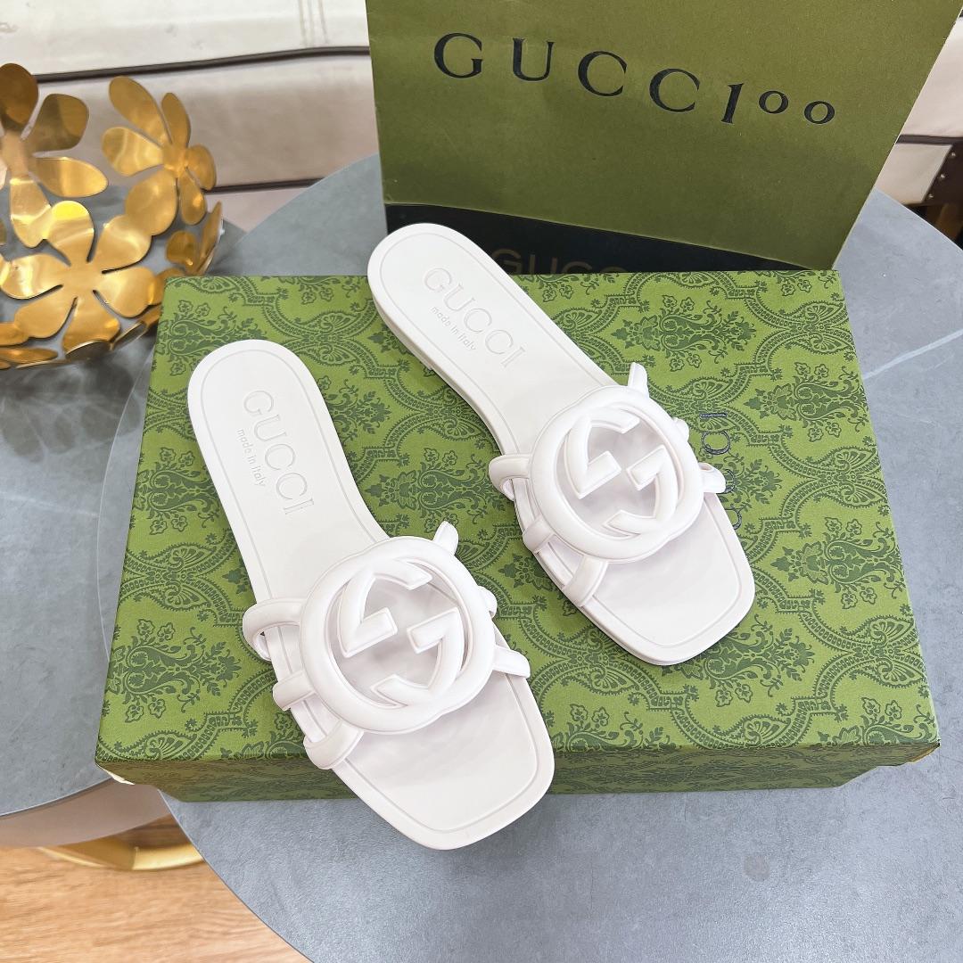 Gucci Women's Interlocking G Slide Sandal - EUR FASHION