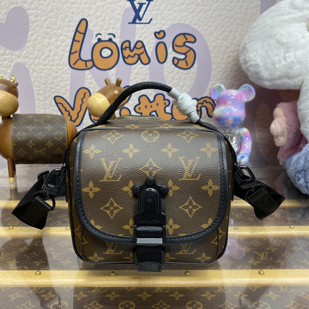 Louis Vuitton Quest Messenger  M46973 - EUR FASHION