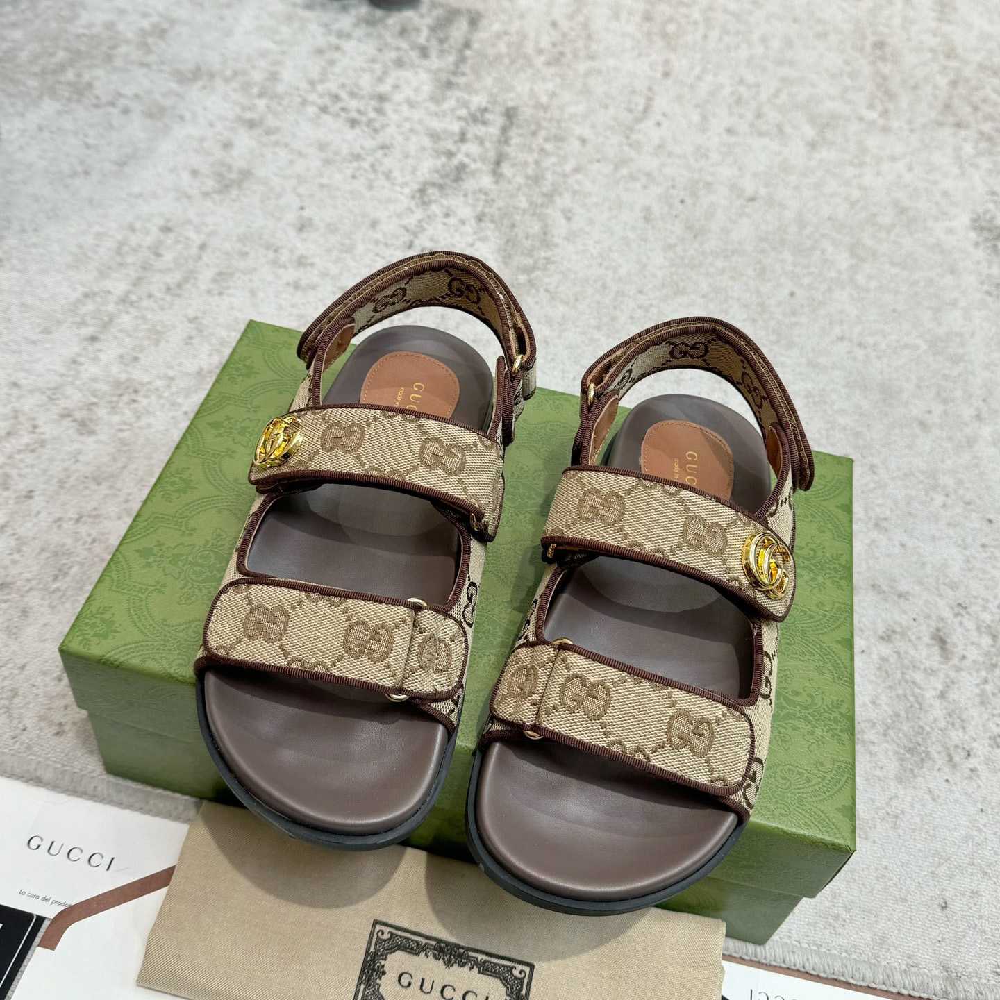 Gucci GG Supreme Canvas Sandals - EUR FASHION