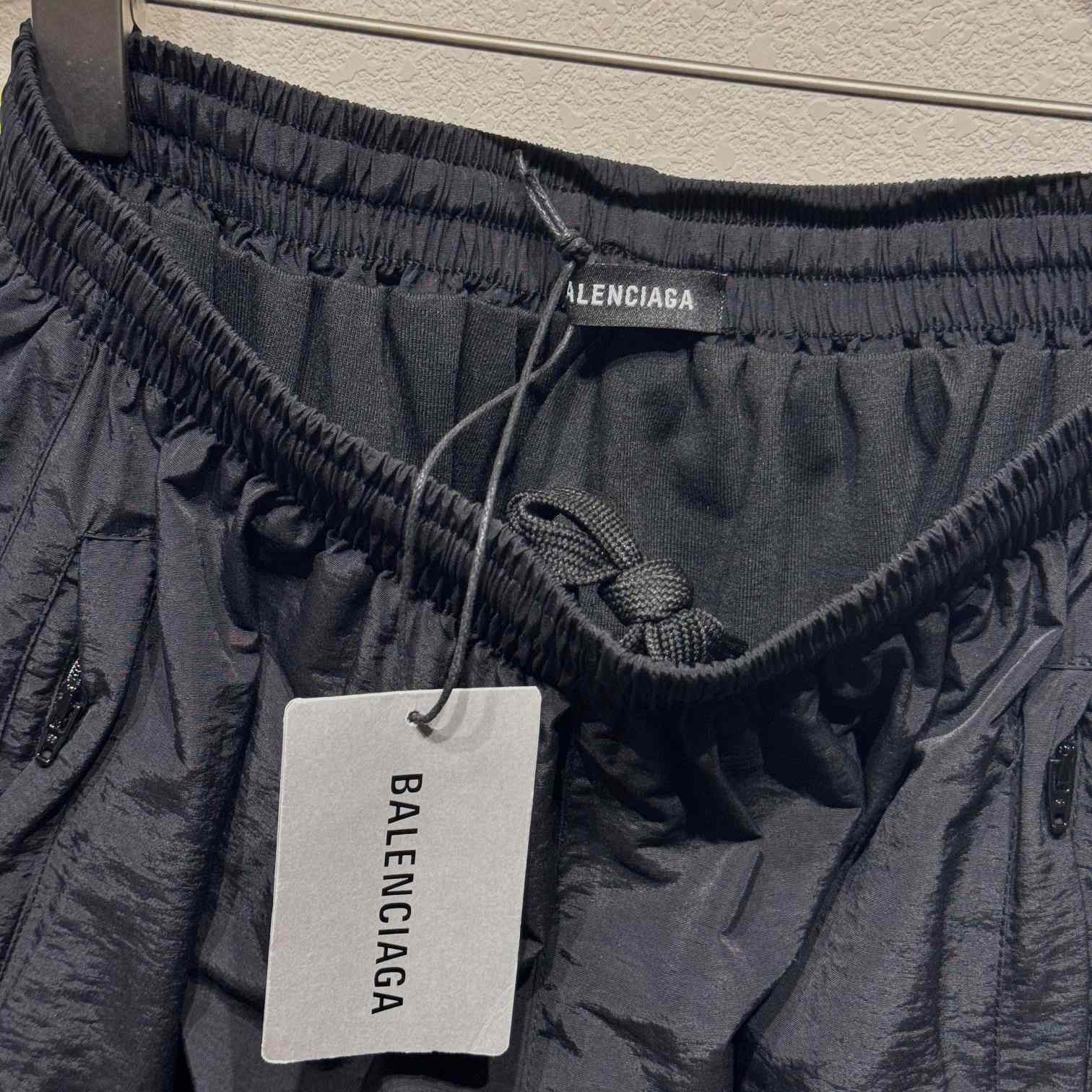 Balenciaga Soccer Tracksuit Pants In Black  - EUR FASHION