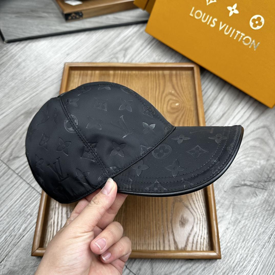 Louis Vuitton Monoragm Cap - EUR FASHION