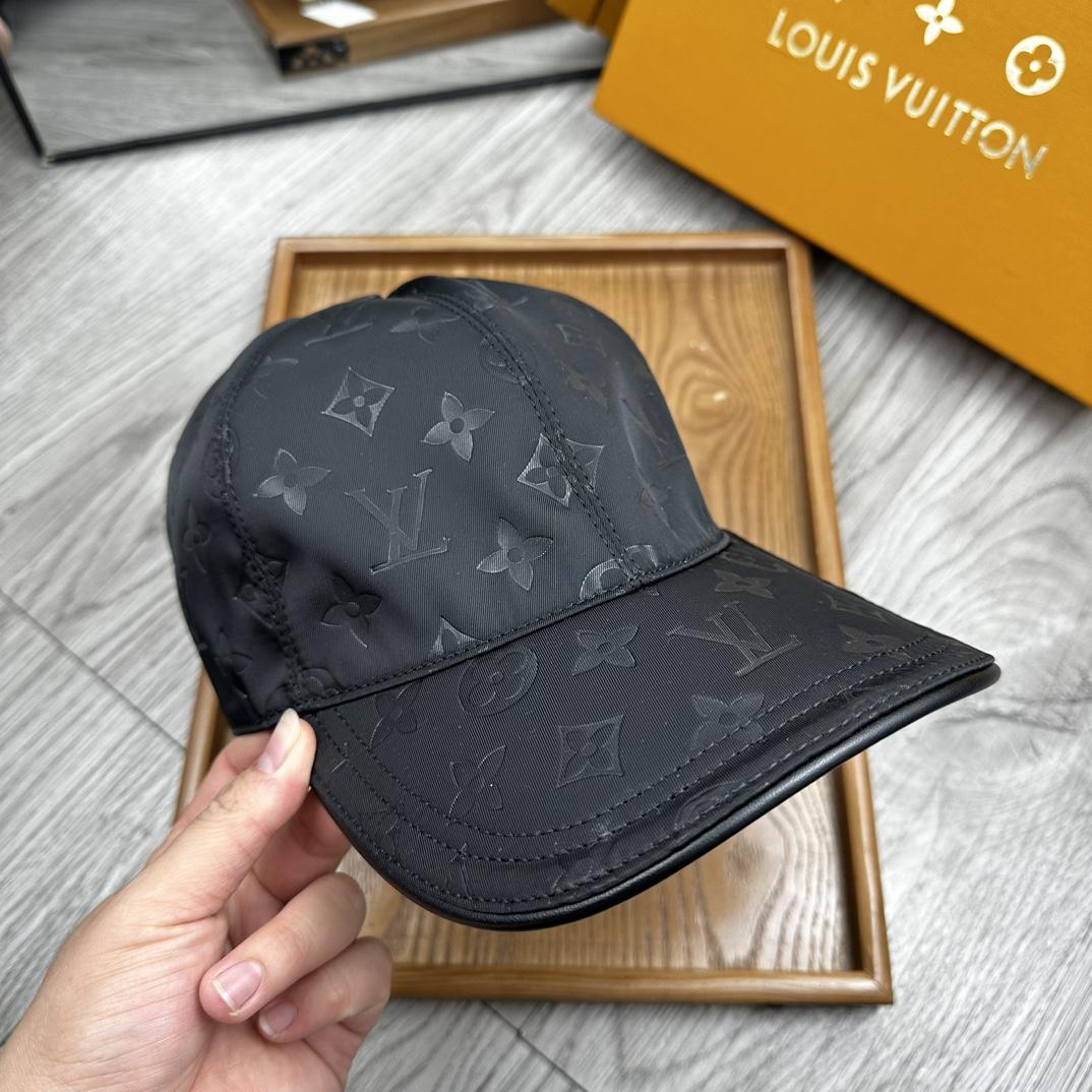 Louis Vuitton Monoragm Cap - EUR FASHION