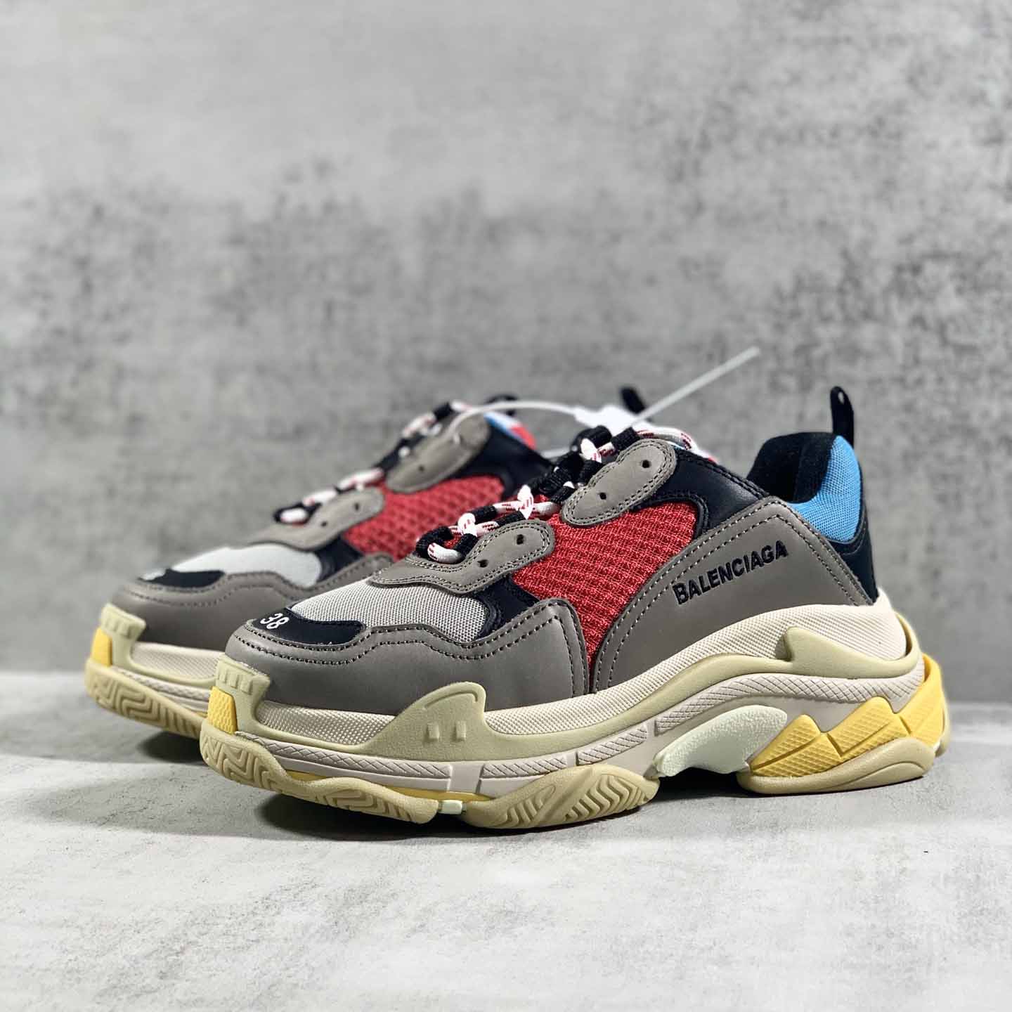 Balenciaga Triple S Sneaker  - EUR FASHION