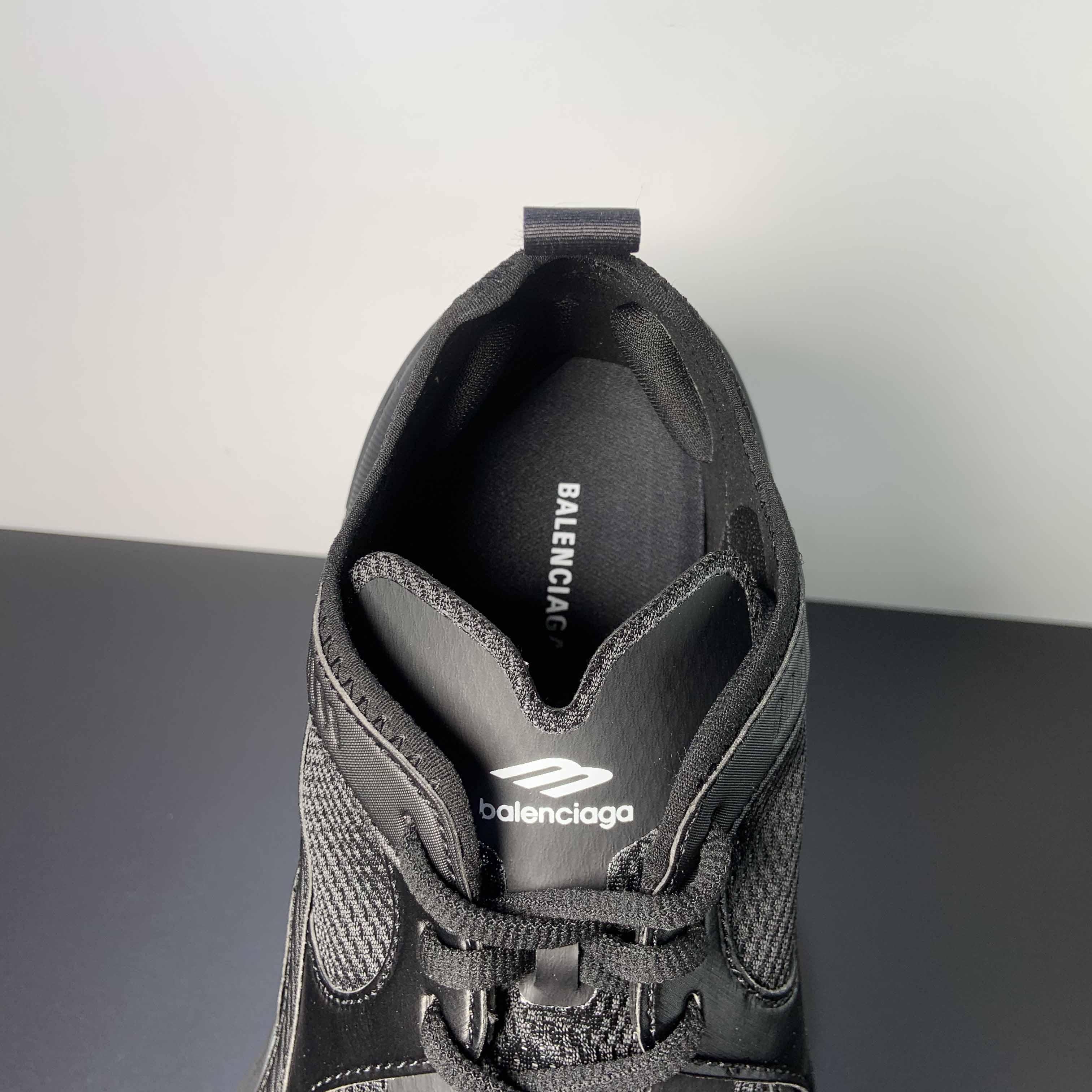 Balenciaga Circuit Sneaker In Black  - EUR FASHION