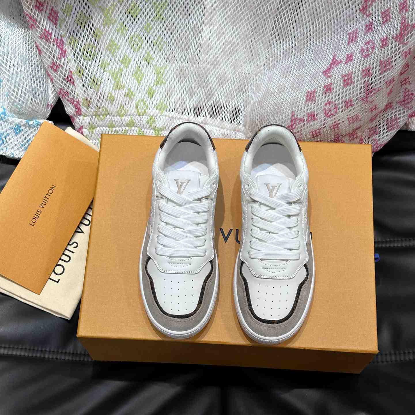 Louis Vuitton LV Stadium Sneaker   1ACUIN - EUR FASHION