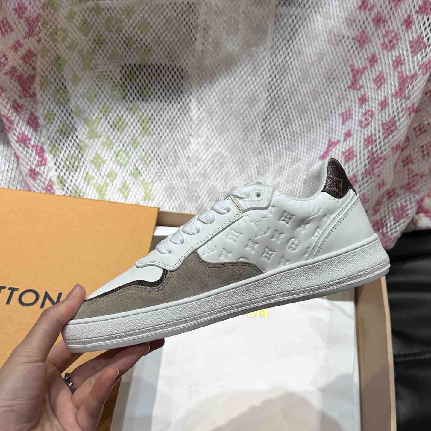 Louis Vuitton LV Stadium Sneaker   1ACUIN - EUR FASHION