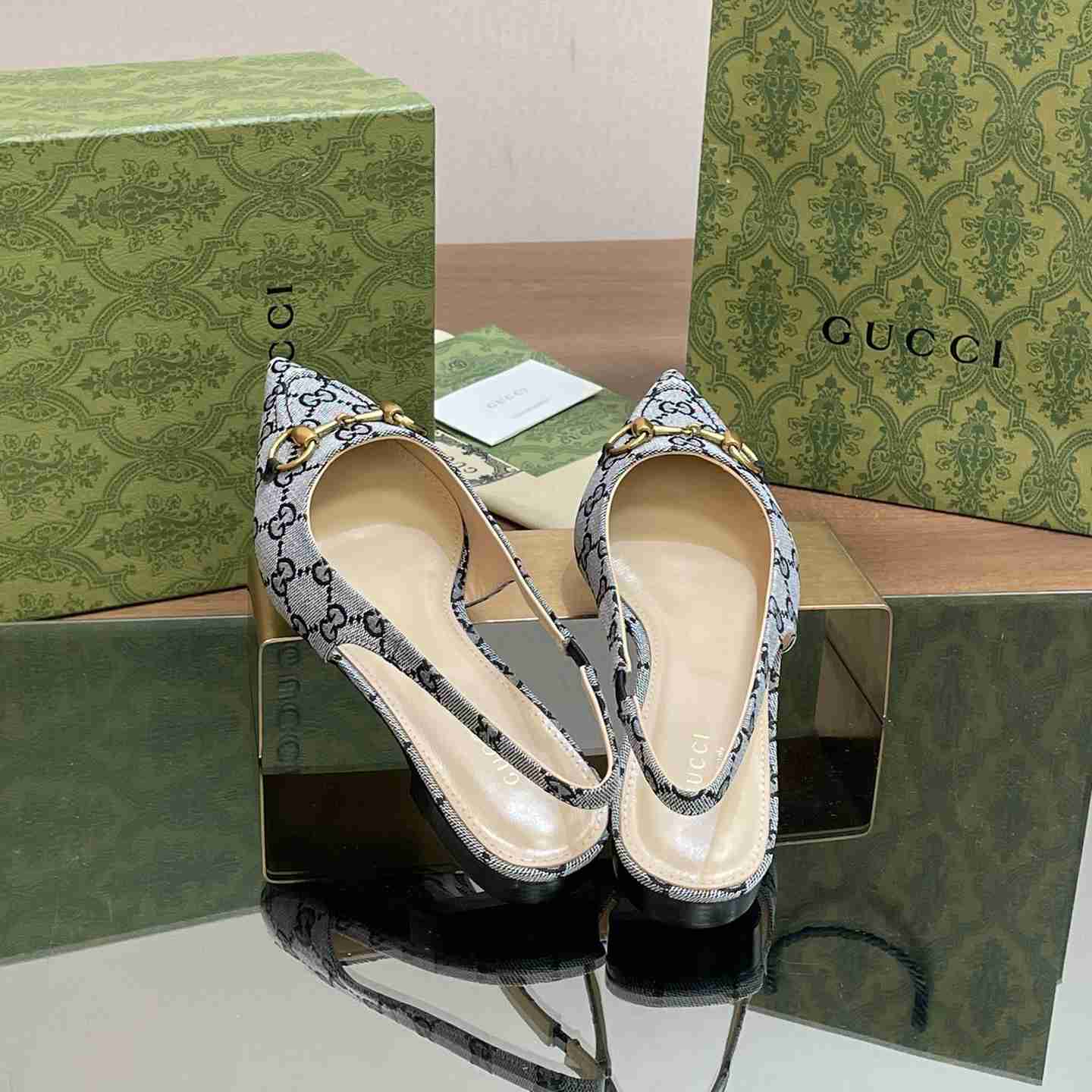 Gucci Women's Horsebit Slingback Ballet Flat - EUR FASHION