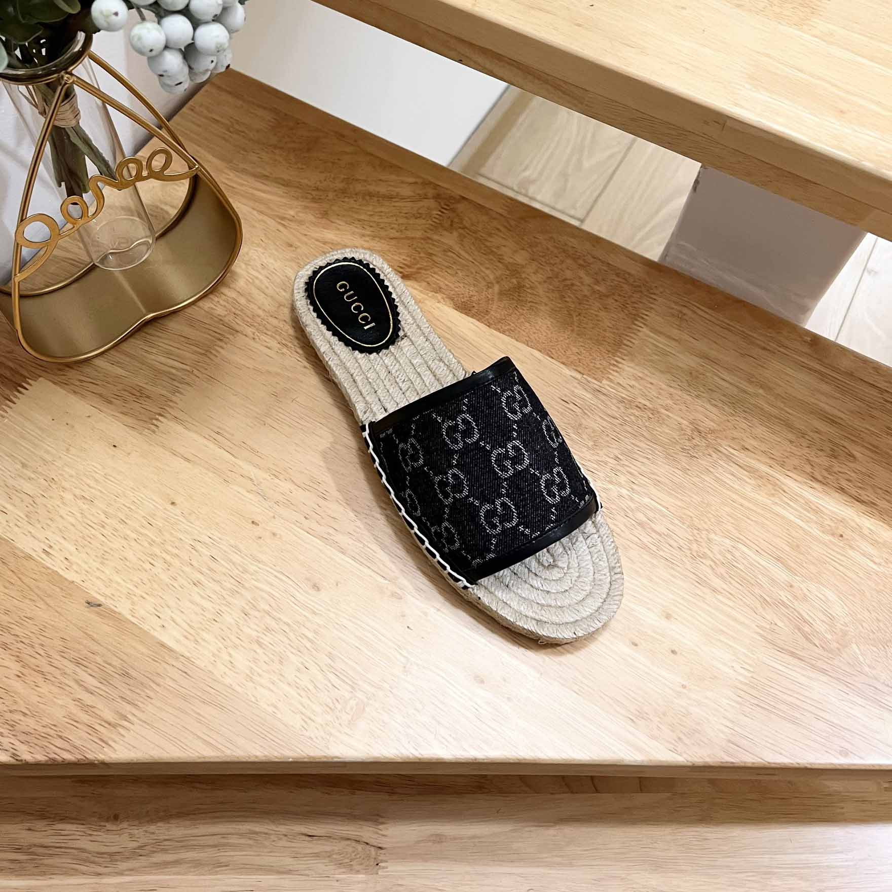 Gucci Women's Slide Espadrille  - EUR FASHION