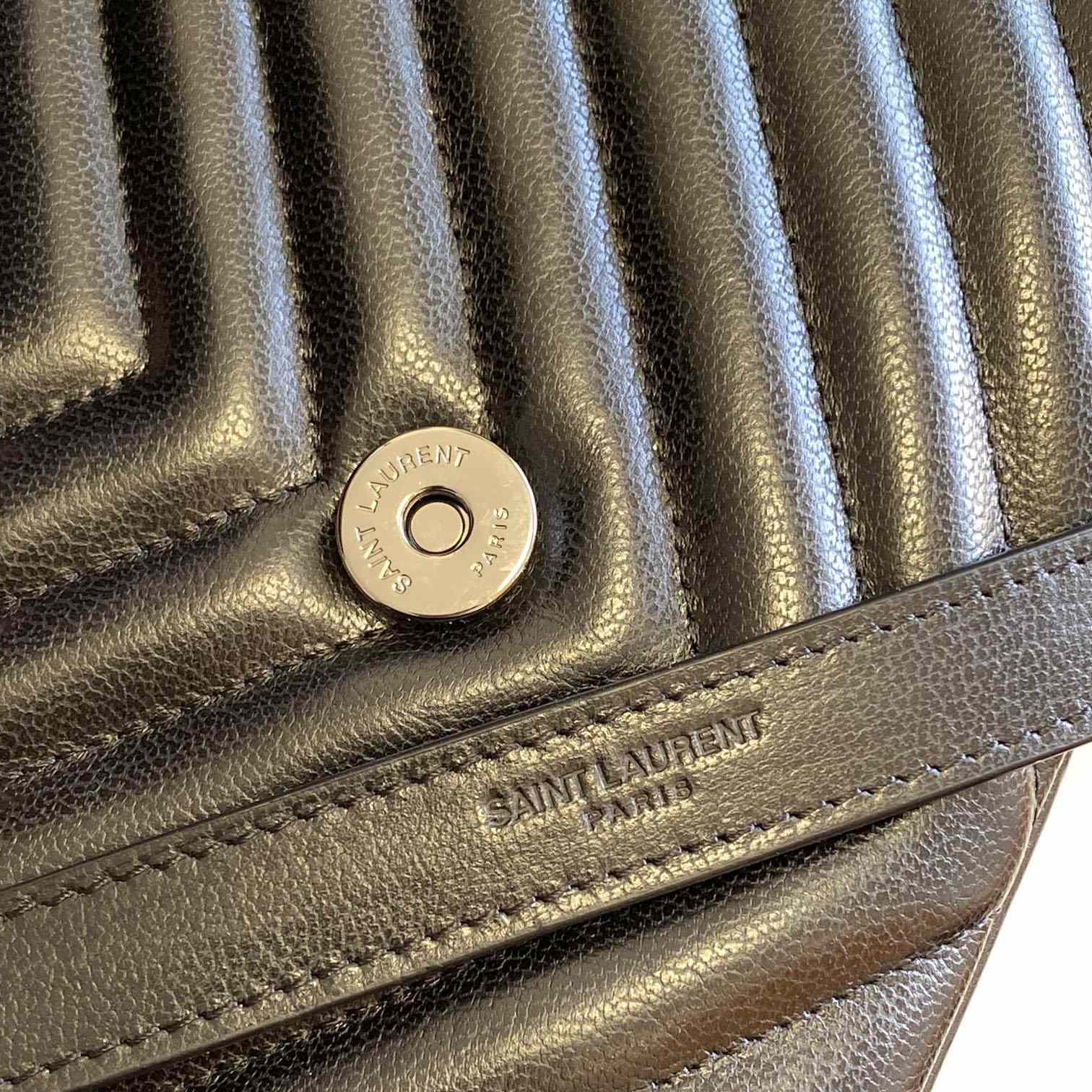 Saint Laurent Leather Shoulder Bag Black  (24x17x6.5cm) - EUR FASHION