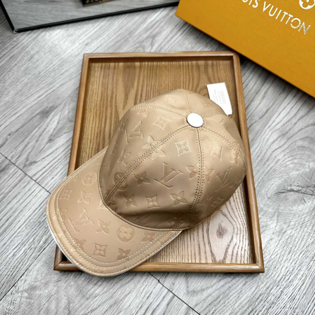 Louis Vuitton Monoragm Cap - EUR FASHION