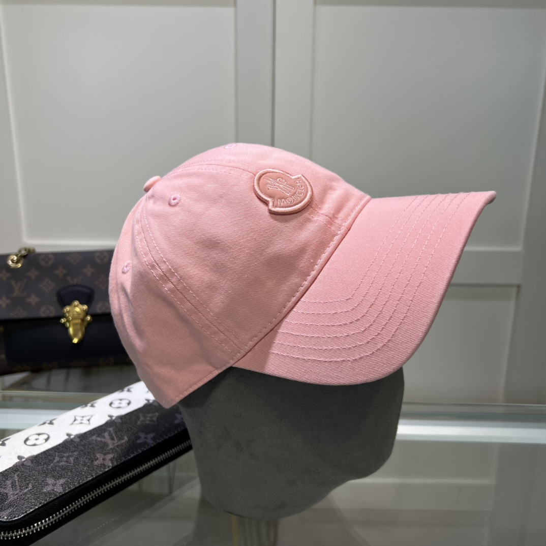 Moncler Cap  - EUR FASHION