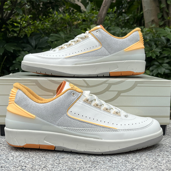 Air Jordan 2 Low “Melon Tint” Sneakers   DV9956-118 - EUR FASHION