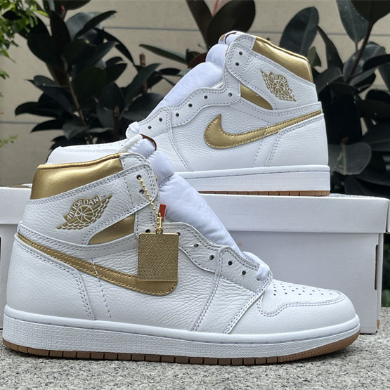 Air Jordan 1 High OG WMNS “Latte Sneaker    FD2596-021  - EUR FASHION