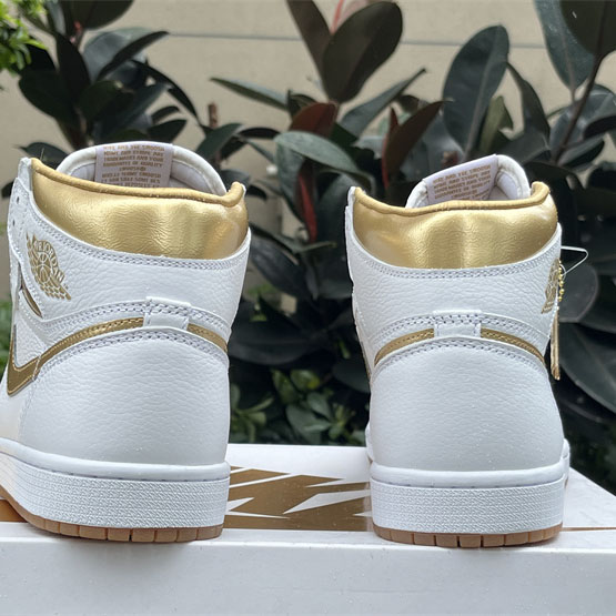 Air Jordan 1 High OG WMNS “Latte Sneaker    FD2596-021  - EUR FASHION