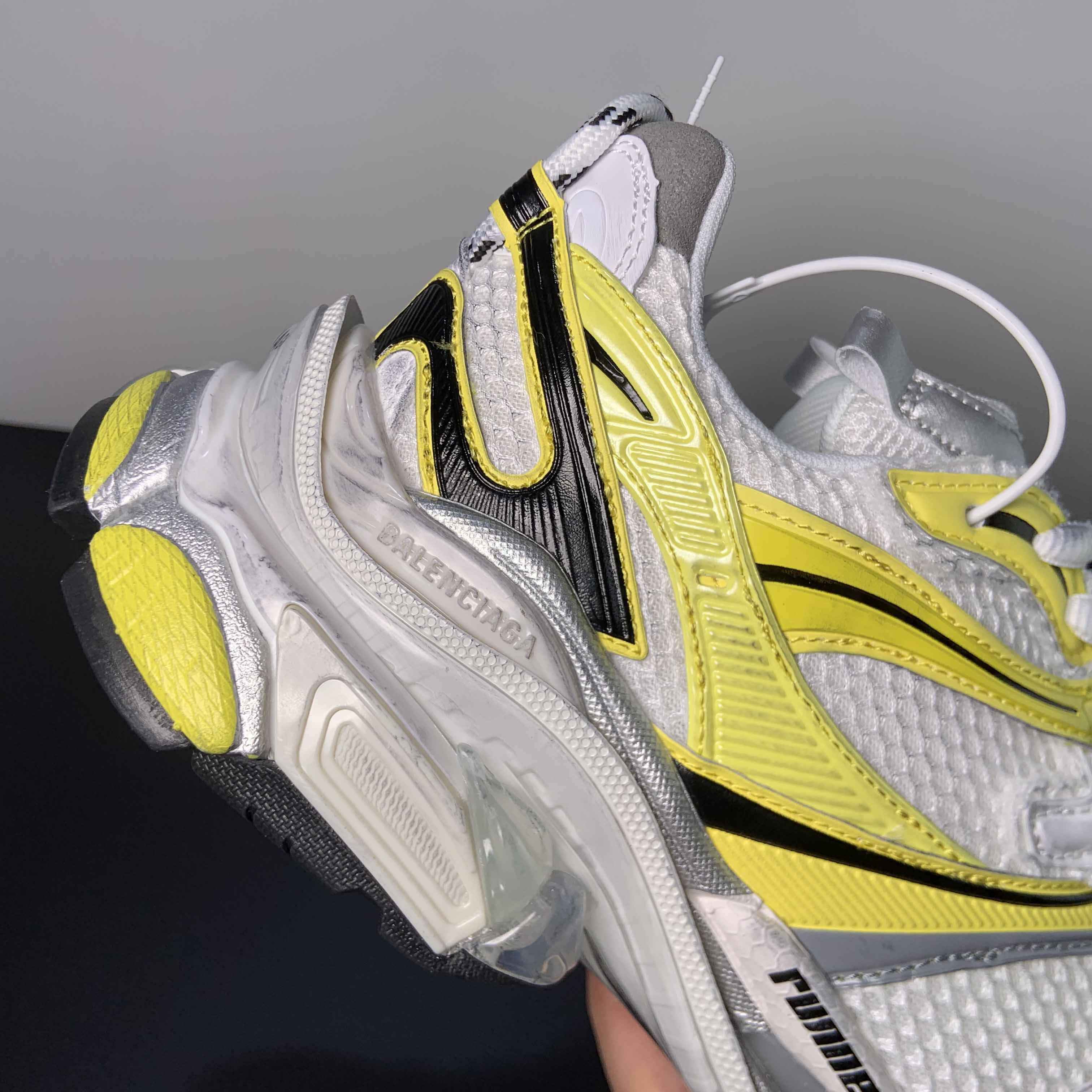 Balenciaga Runner 2.0 Sneaker - EUR FASHION