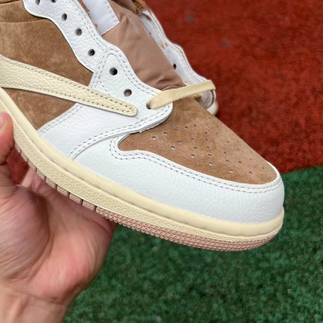 Travis Scott x Air Jordan 1 Low  Sneaker    DM7886-106 - EUR FASHION