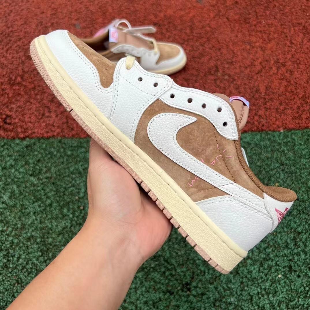 Travis Scott x Air Jordan 1 Low  Sneaker    DM7886-106 - EUR FASHION