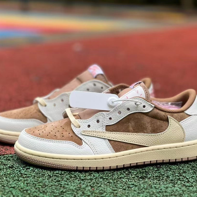 Travis Scott x Air Jordan 1 Low  Sneaker    DM7886-106 - EUR FASHION