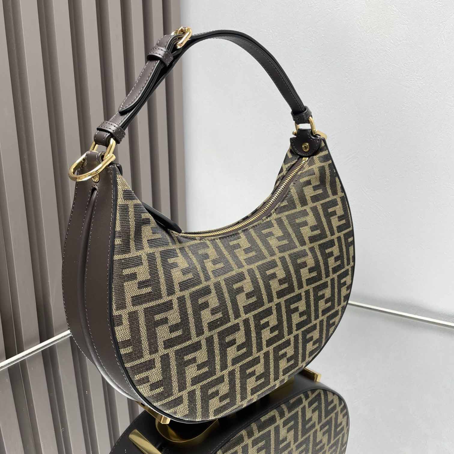 Fendi Fendigraphy Hobo Bag （29-24.5-10cm） - EUR FASHION