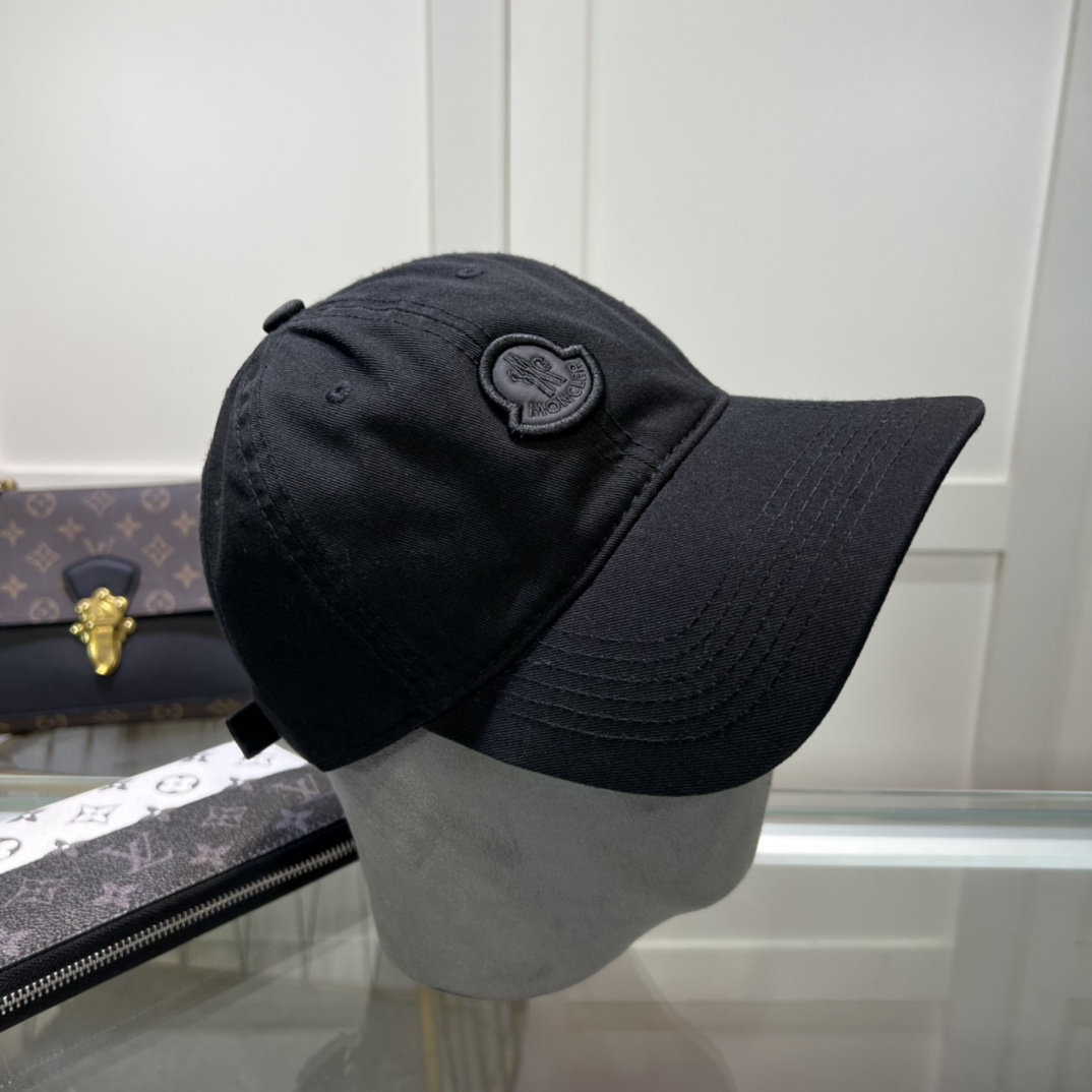 Moncler Cap  - EUR FASHION