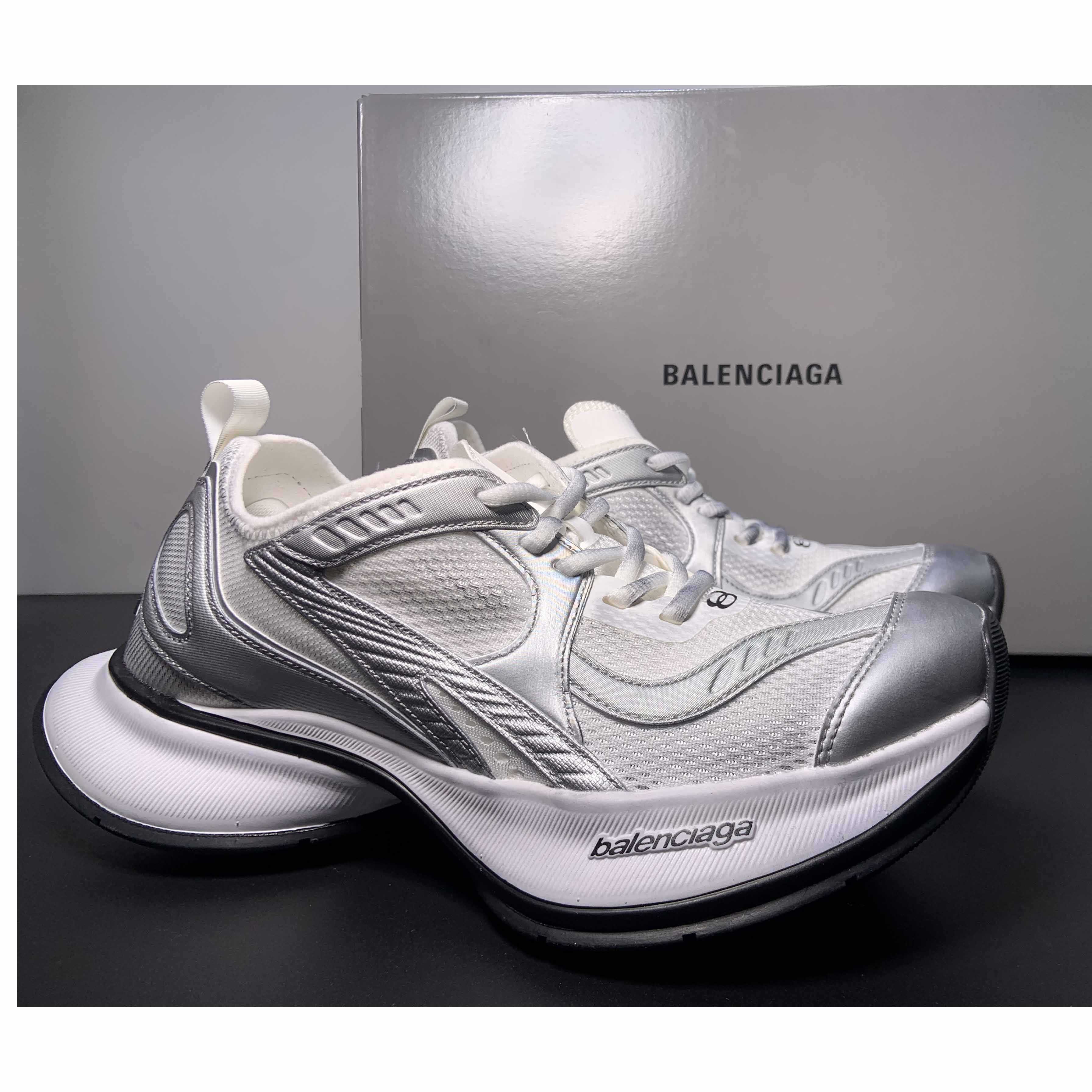 Balenciaga Circuit Sneaker In White And Silver  - EUR FASHION