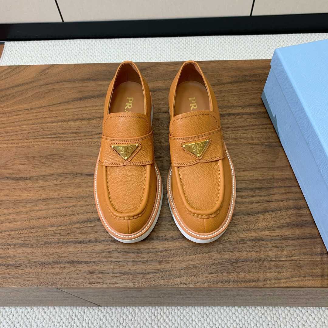 Prada Logo Leather Loafers  - EUR FASHION