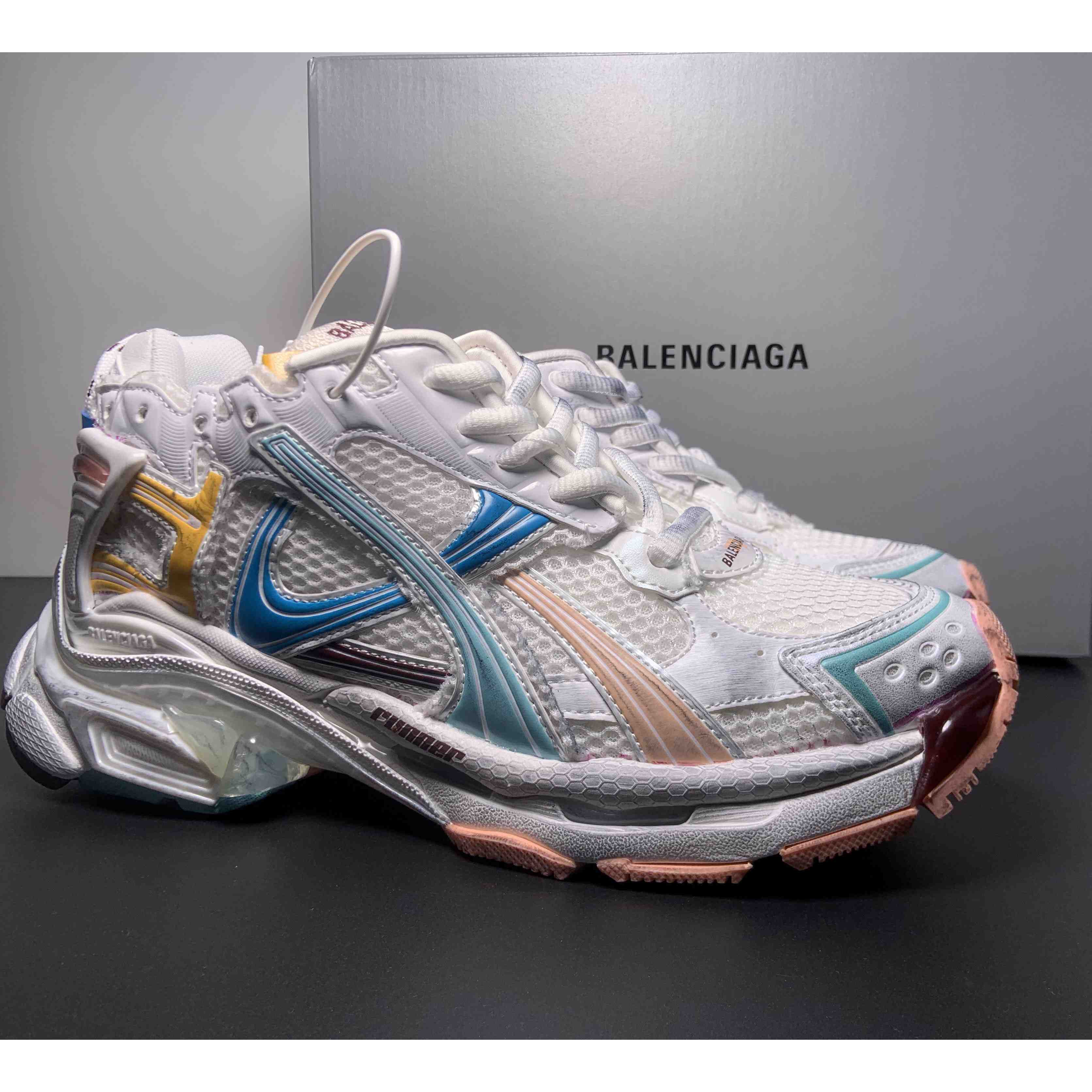 Balenciaga Runner Sneaker  - EUR FASHION