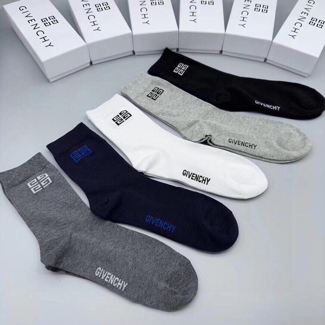 Givenchy Socks/Box - EUR FASHION