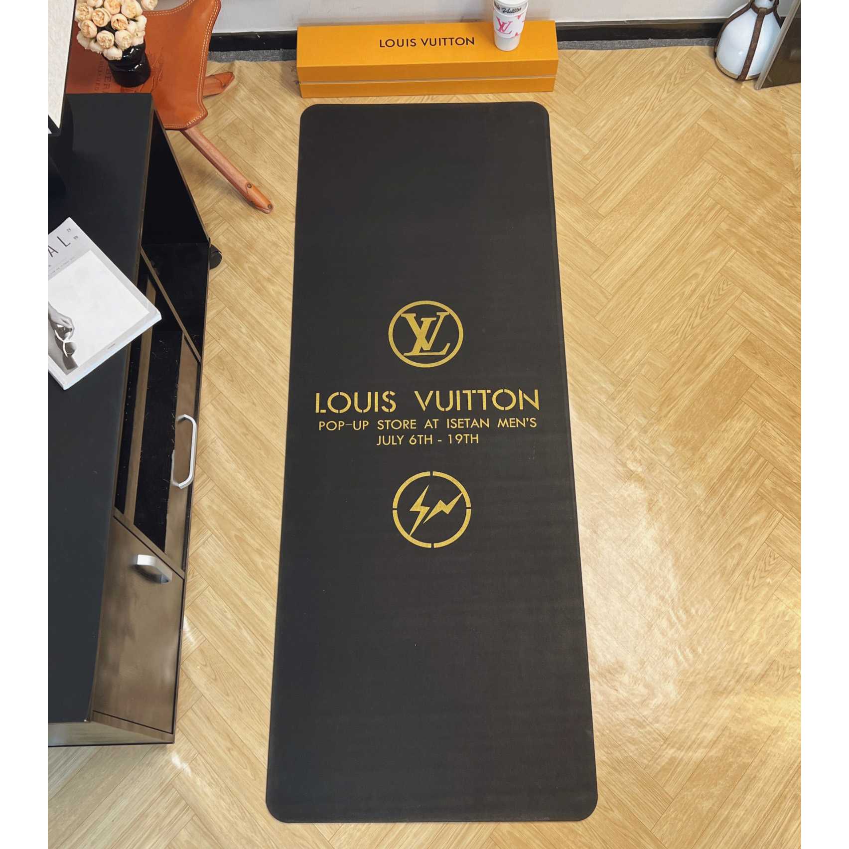 Louis Vuitton Exercise Mat  GI0920 - EUR FASHION