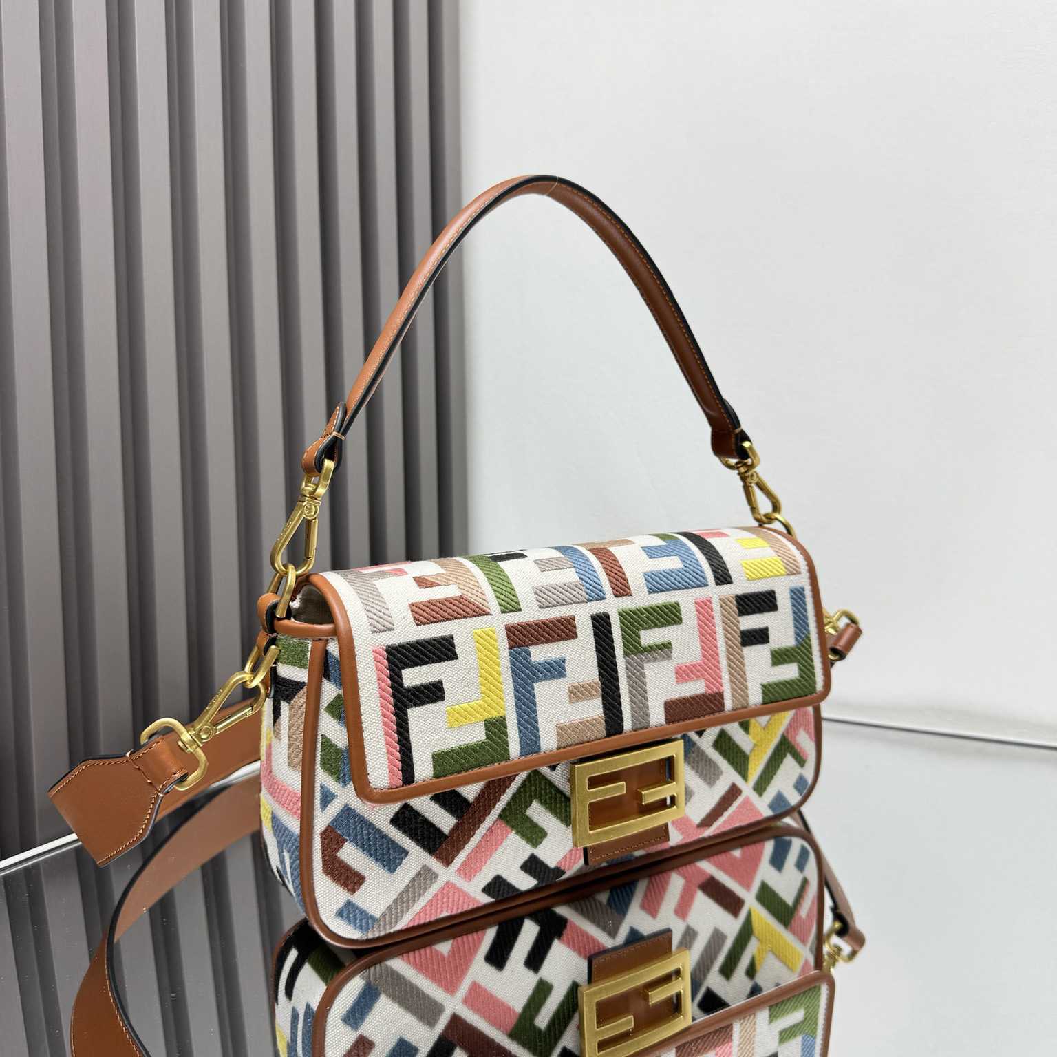 Fendi Canvas Bag (26x13x6cm) - EUR FASHION