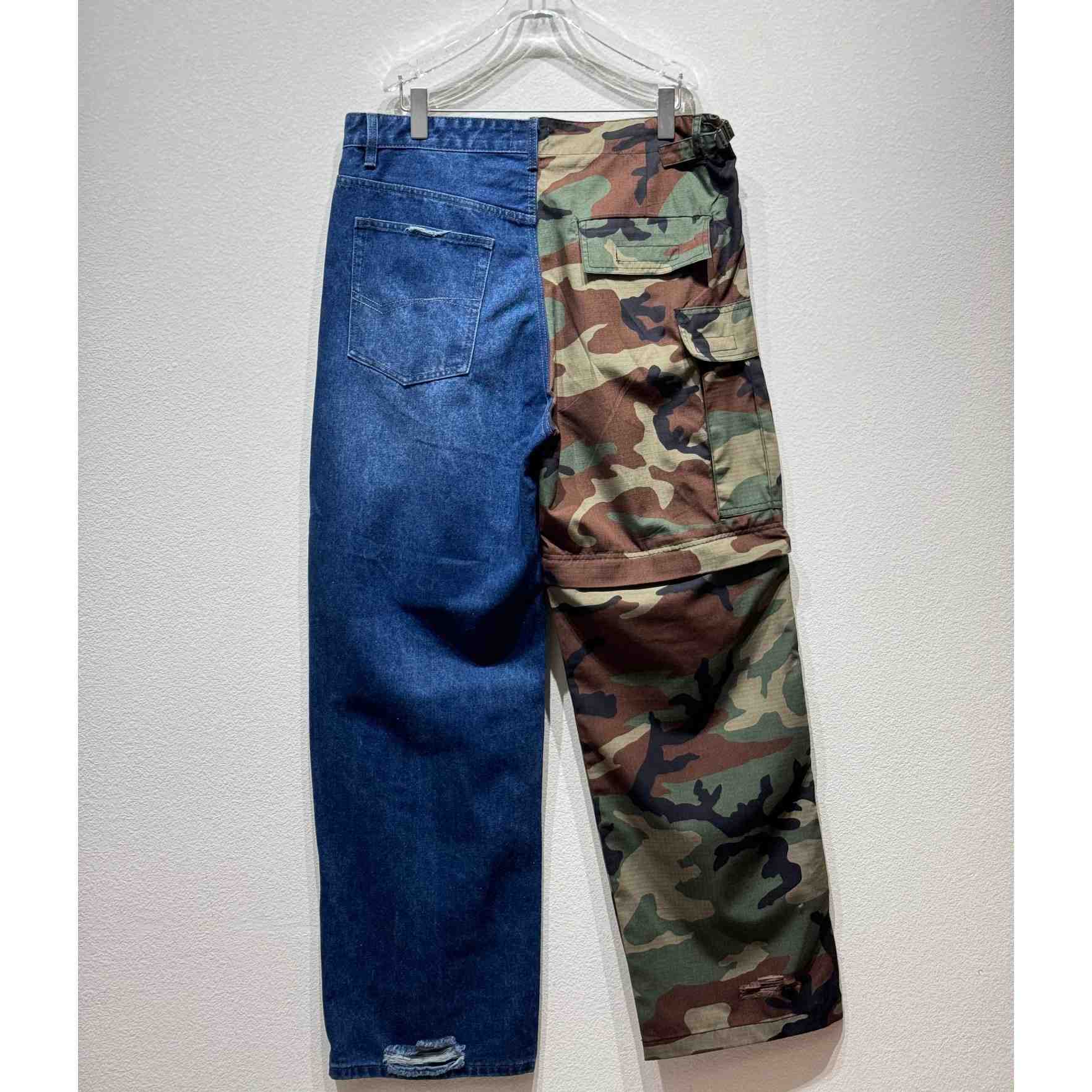 Balenciaga Dark Camo Hybrid Baggy Pants In Dark Blue  - EUR FASHION