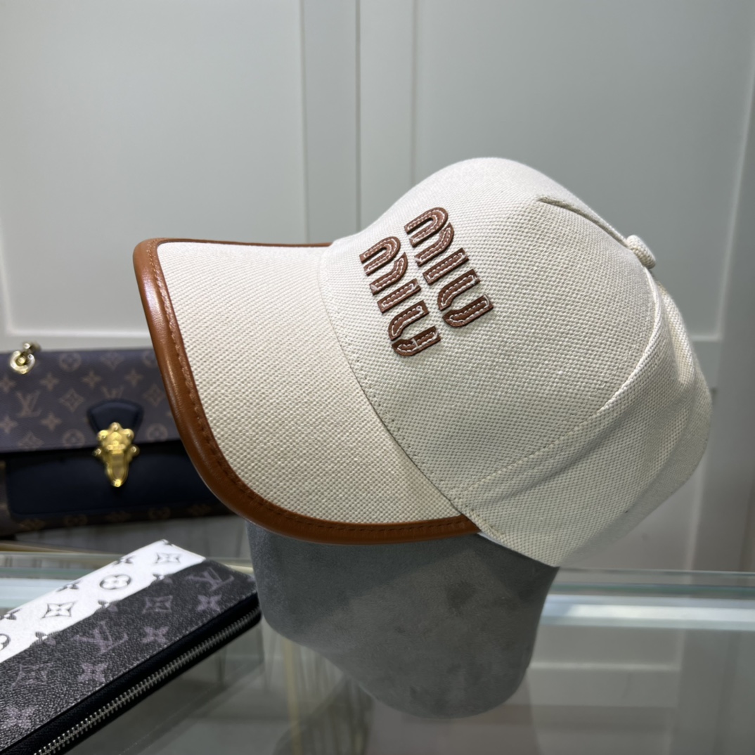 Miu Miu Baseball Cap - EUR FASHION