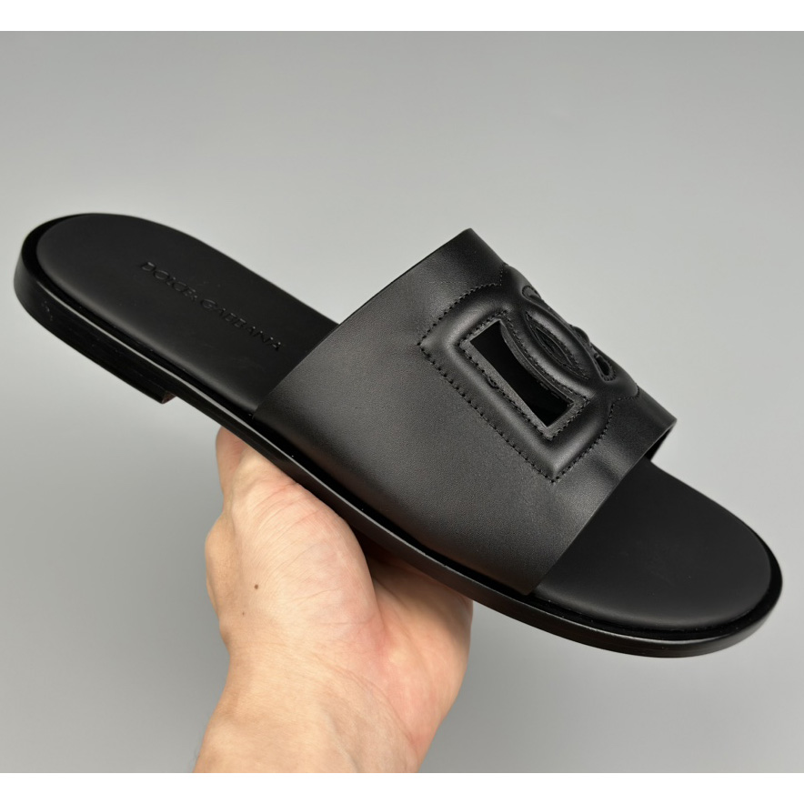 Dolce & Gabbana Calfskin sliders - EUR FASHION