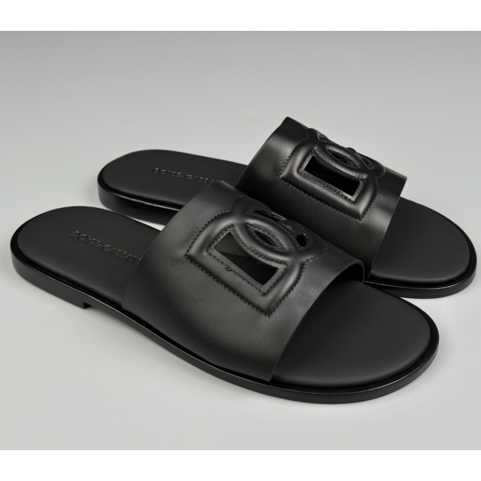 Dolce & Gabbana Calfskin sliders - EUR FASHION