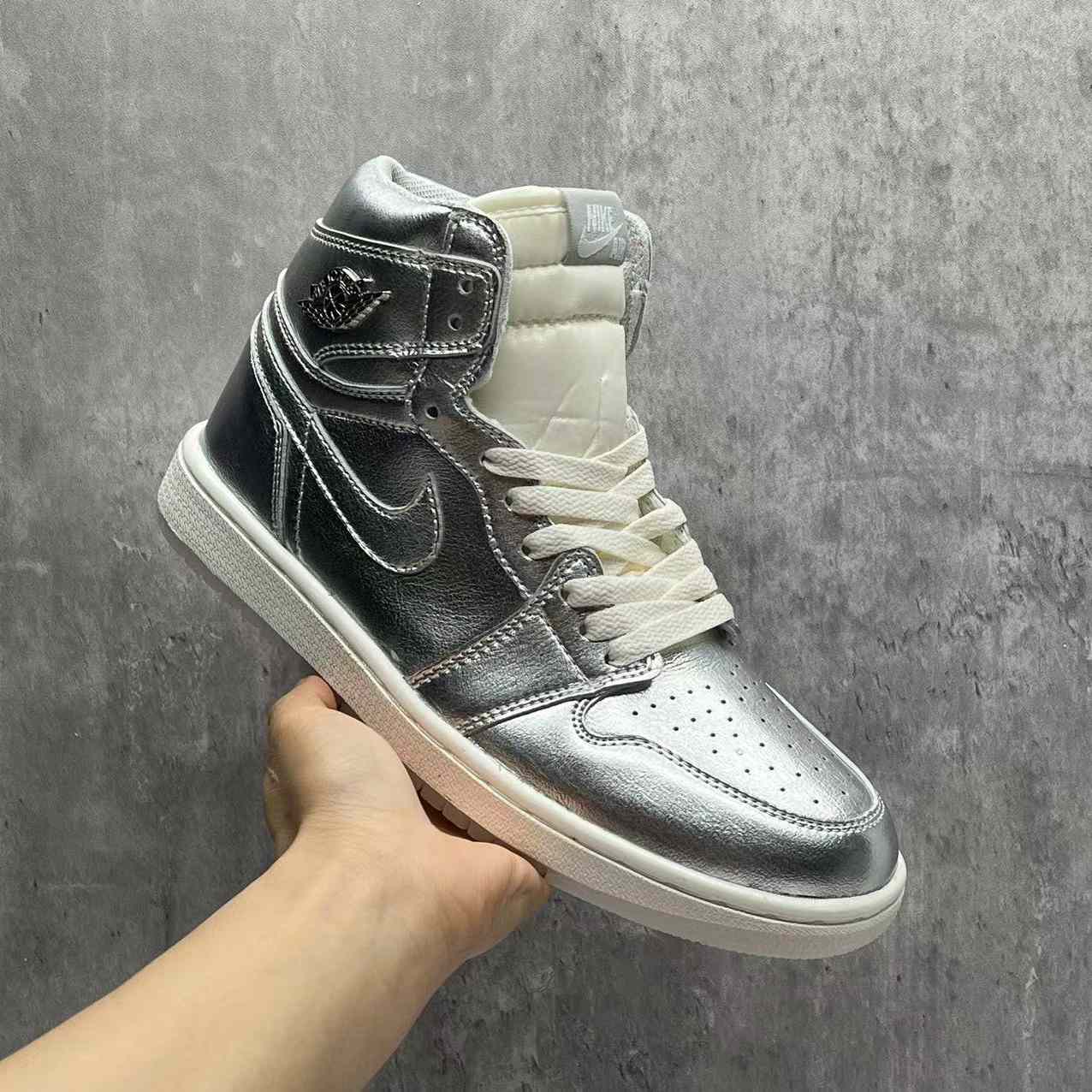 Jordan1 High OG“Chrome” Sneaker    FN7249-001 - EUR FASHION