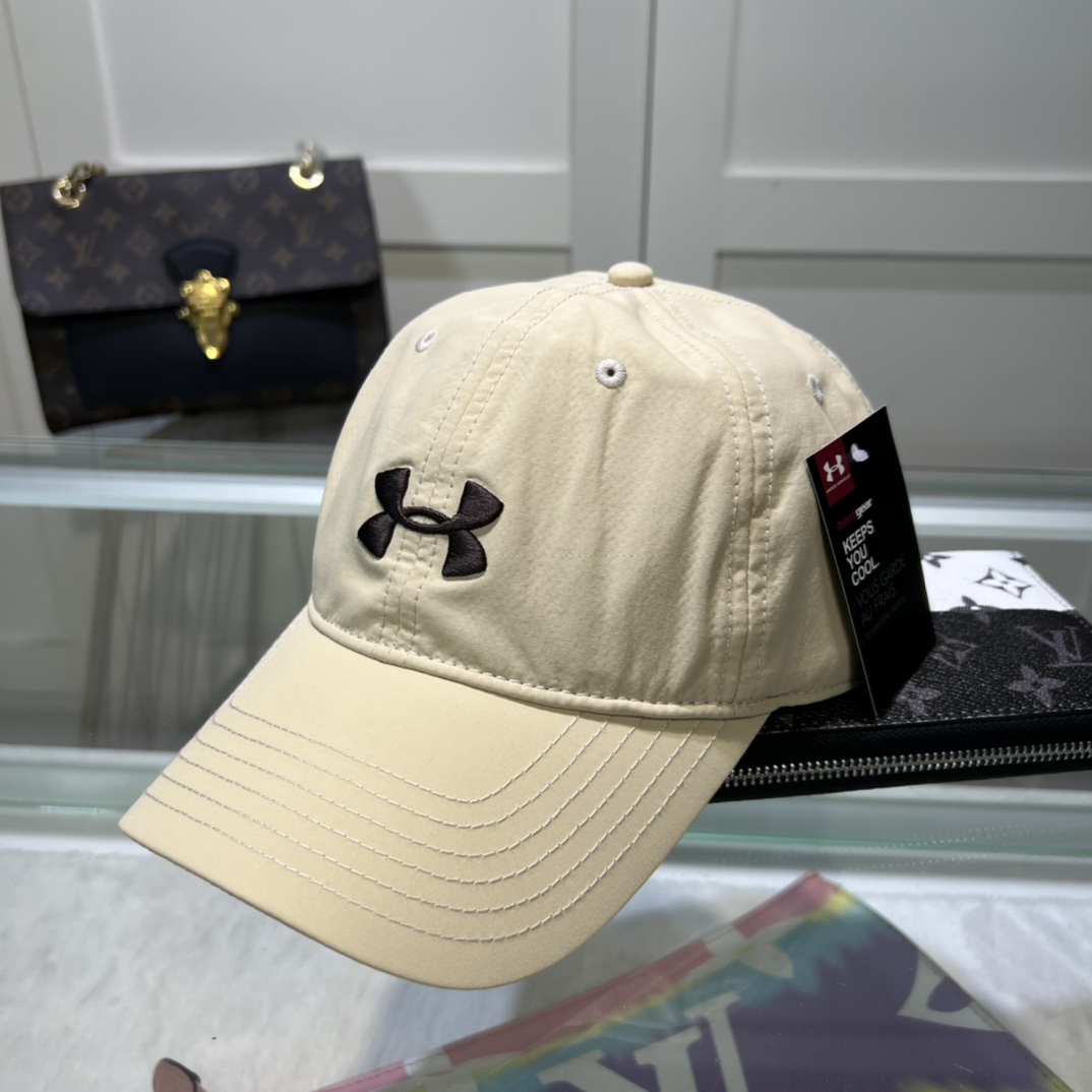 Under Armour Cap - EUR FASHION