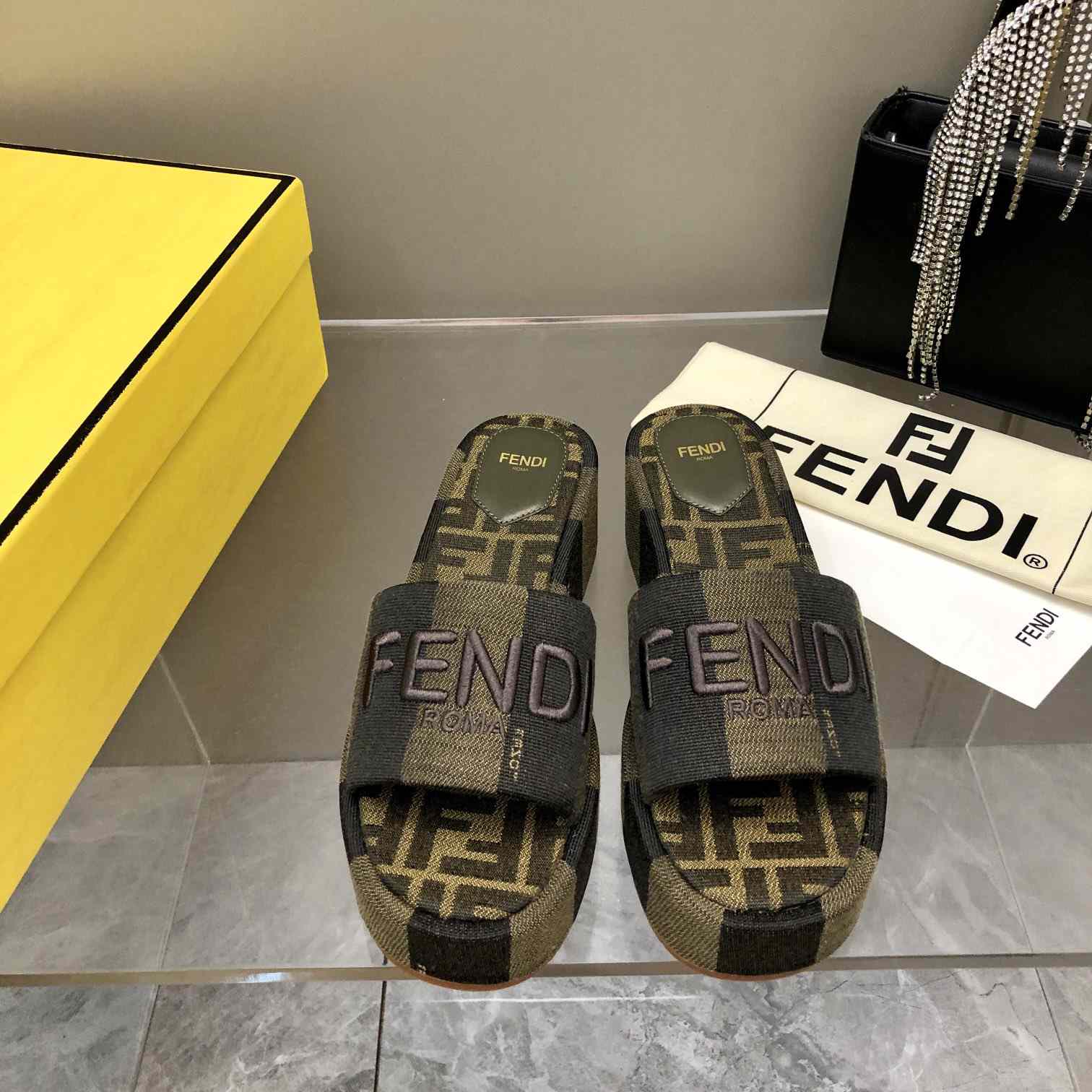 Fendi Sunshine Brown Fabric Flatform Slides - EUR FASHION