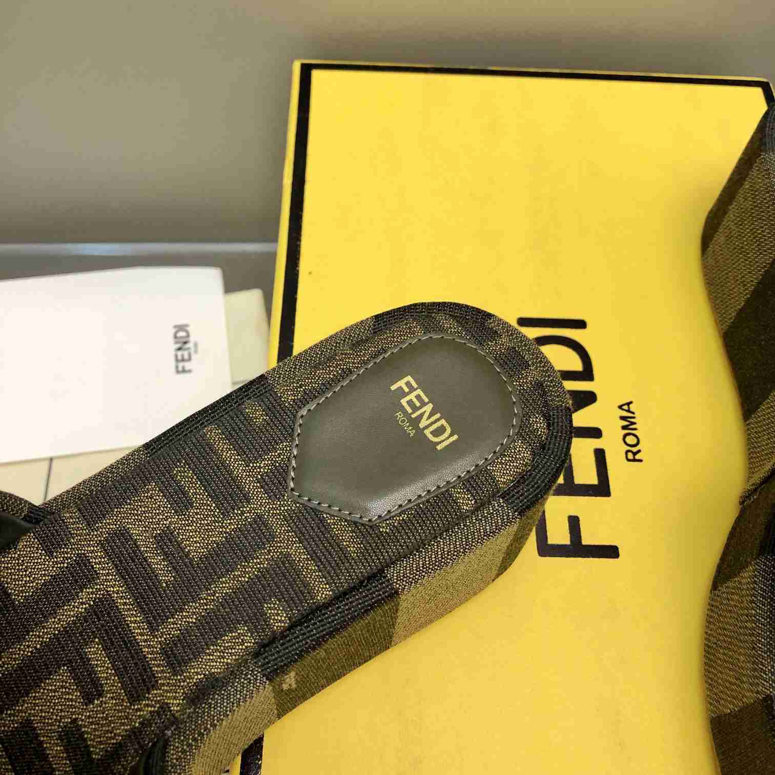 Fendi Sunshine Brown Fabric Flatform Slides - EUR FASHION