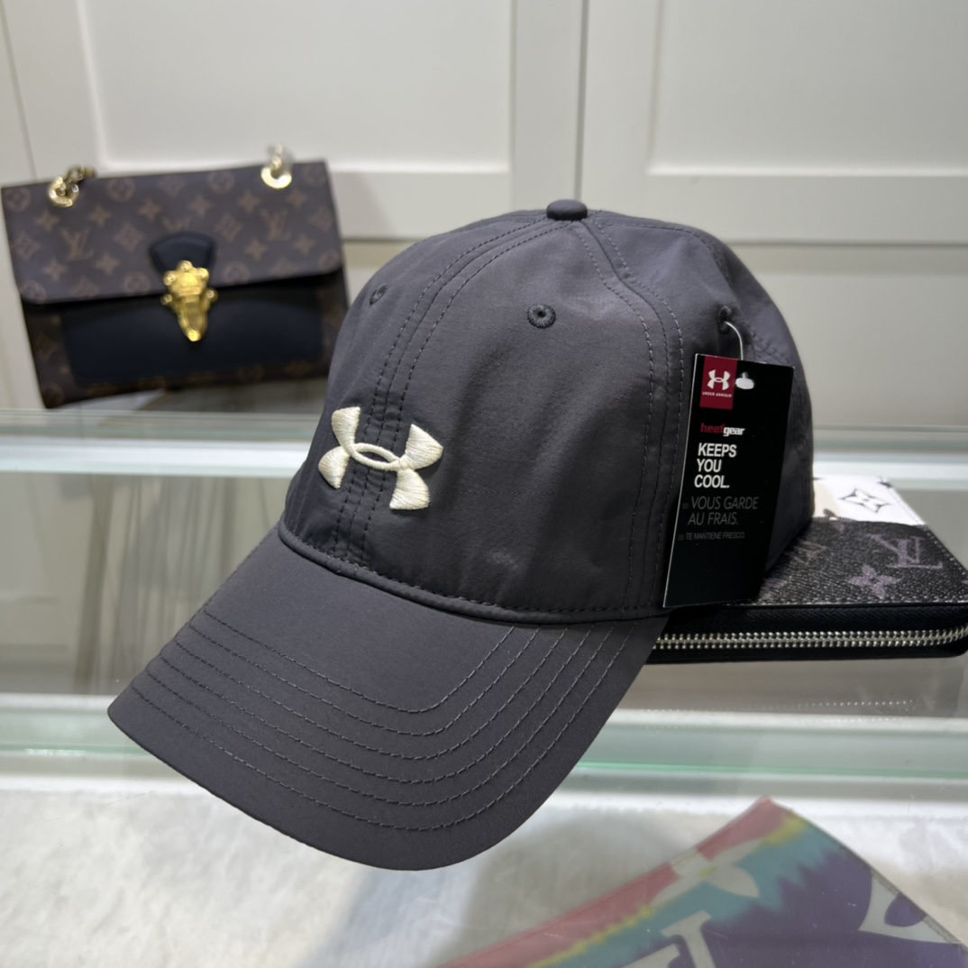 Under Armour Cap - EUR FASHION