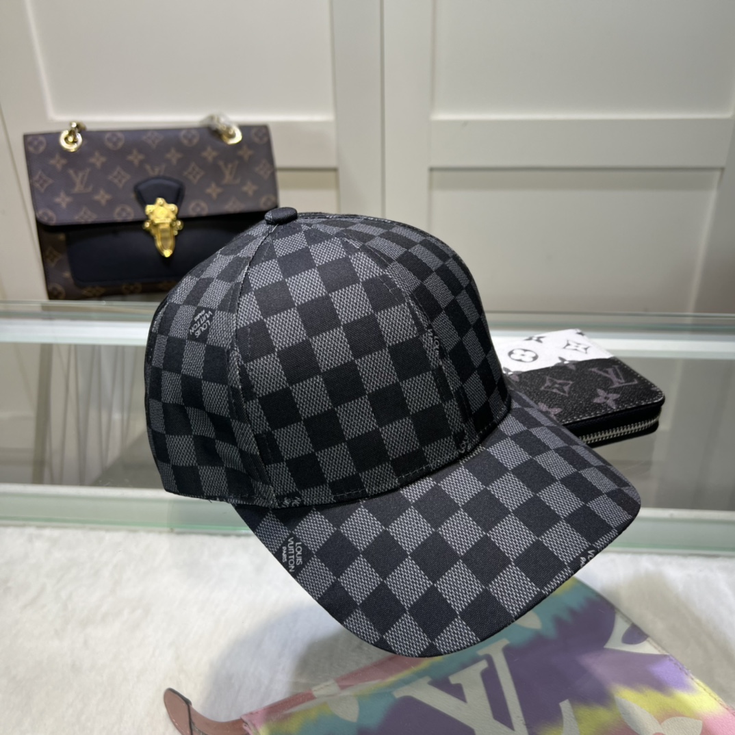 Louis Vuitton Cap - EUR FASHION