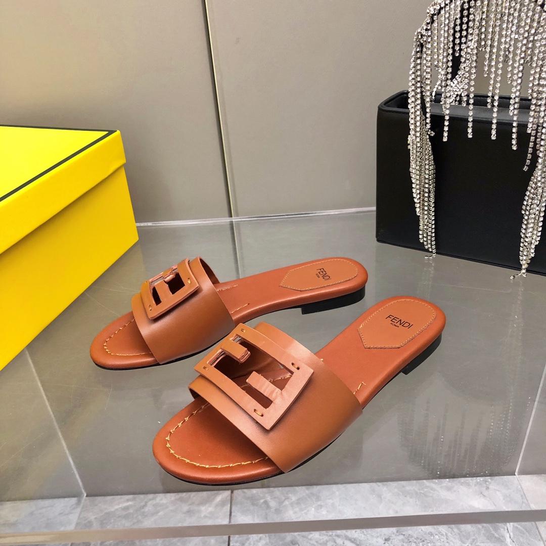 Fendi Baguette Brown Leather Slides - EUR FASHION