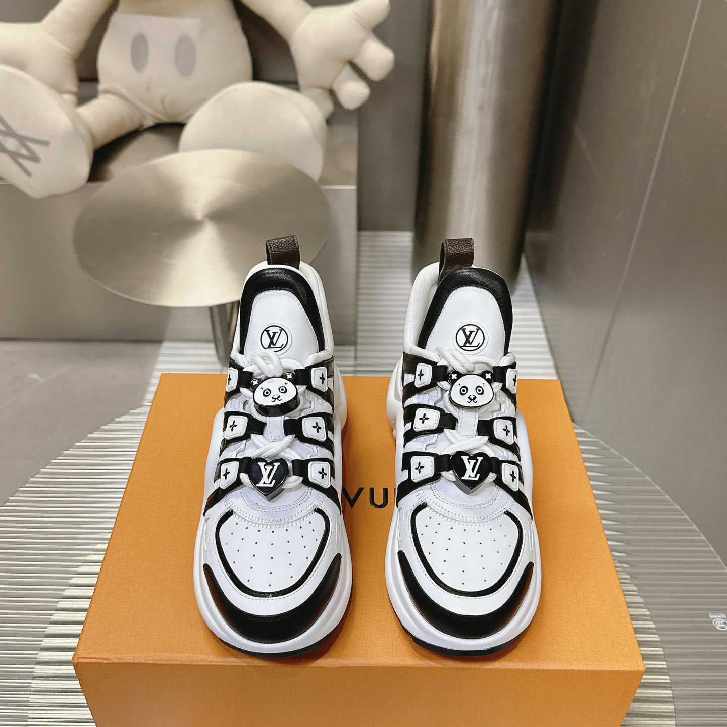 Louis Vuitton LV Archlight Sneaker    - EUR FASHION