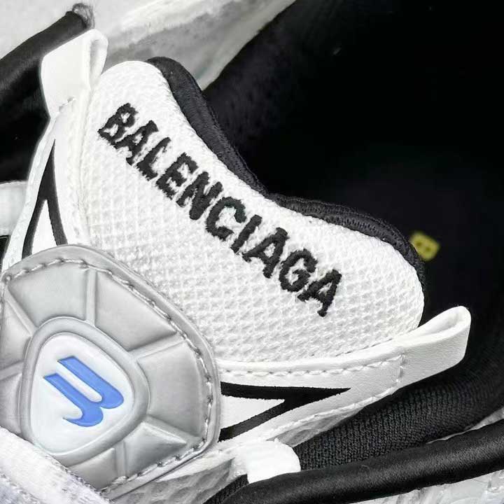 Balenciaga Runner Sneaker - EUR FASHION