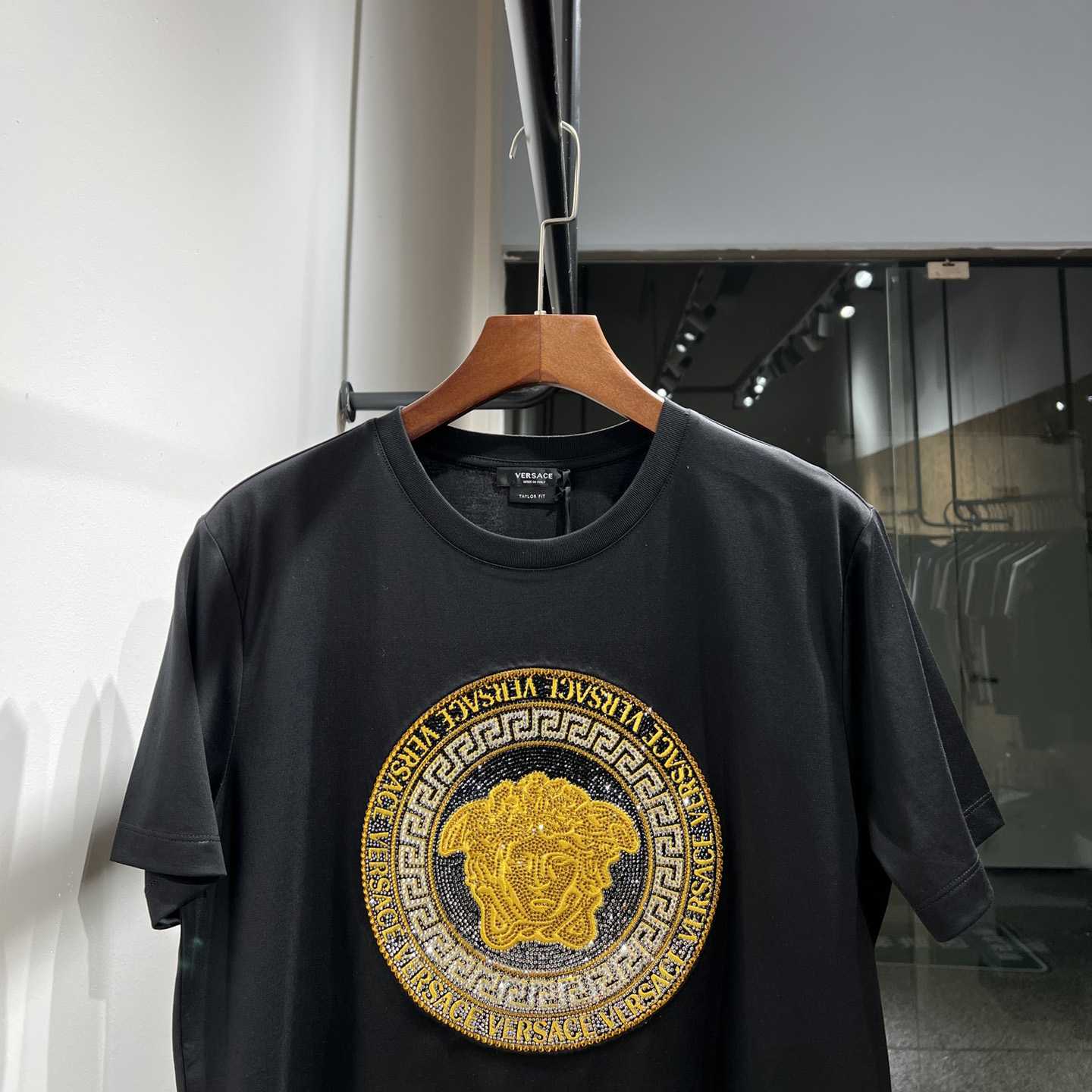 Versace Logo T-Shirt - EUR FASHION